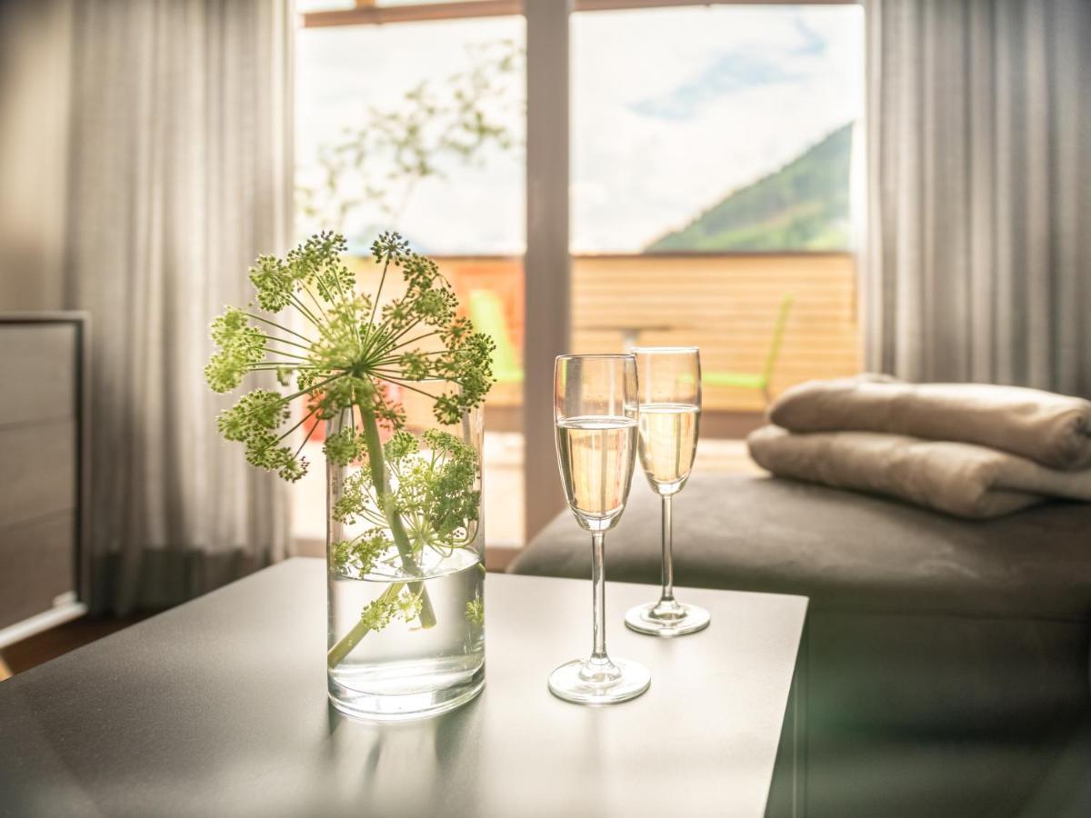 Der Sonnberg Alpinlodges - Apartments Mit Seeblick, Privater Sauna Und Self Check-In Τσελ αμ Ζέε Εξωτερικό φωτογραφία
